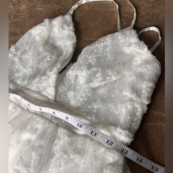 NEW LULUS SIZE SMALL WHITE FLORAL WEDDING MIDI DRESS SEQUIN TULLE BABYSHOWER $98 - Picture 9 of 10